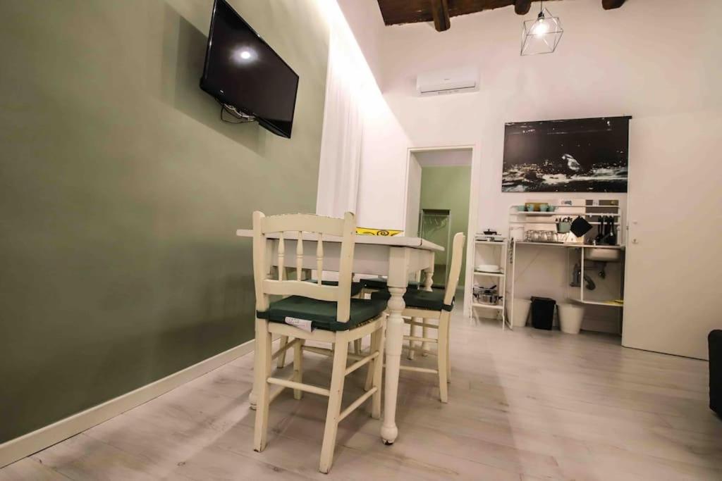 Apartment La Del Porto Antico Naples